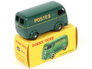 Lot 319 - DINKY TOYS (FRANCE) (1)