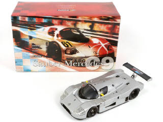 Lot 29 - EXOTO (USA) (1)