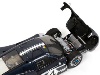 Lot 58 - EXOTO (USA) (1)