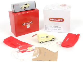 Lot 203 - MINIALUXE (FRANCE) (1)