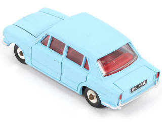 Lot 241 - DINKY TOYS (GB) (1)