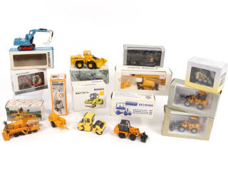 Lot 43 - DIVERS (12)