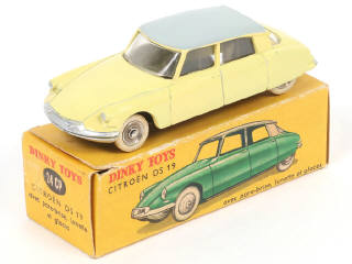 Lot 268 - DINKY TOYS (FRANCE) (1)