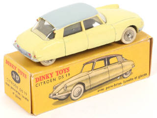 Lot 268 - DINKY TOYS (FRANCE) (1)