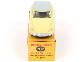 Lot 268 - DINKY TOYS (FRANCE) (1)