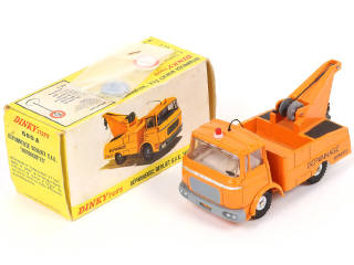 Lot 283 - DINKY TOYS (FRANCE) (1)