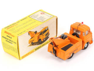 Lot 283 - DINKY TOYS (FRANCE) (1)