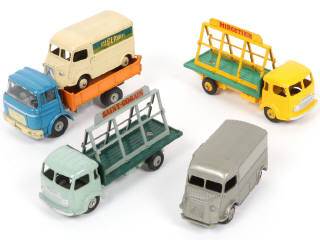 Lot 305 - DINKY TOYS (FRANCE) (5)