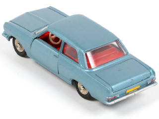 Lot 273 - DINKY TOYS (FRANCE) (1)