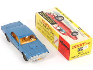 Lot 242 - DINKY TOYS (GB) (1)