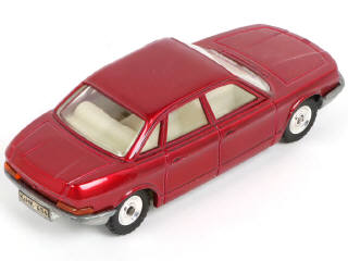 Lot 244 - DINKY TOYS (GB) (1)