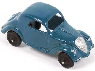 Lot 260 - DINKY TOYS (FRANCE) (1)