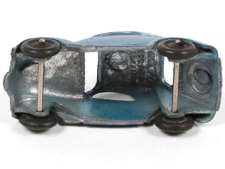 Lot 260 - DINKY TOYS (FRANCE) (1)