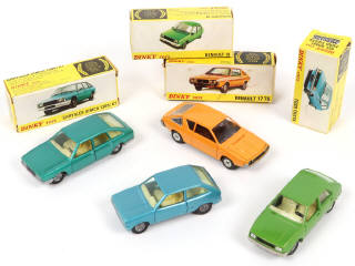 Lot 302 - DINKY TOYS (FRANCE) (4)
