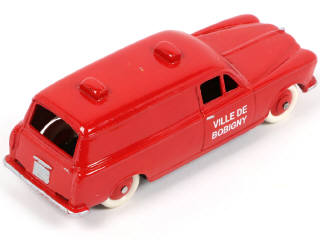 Lot 230 - CLUB DINKY FRANCE (1)