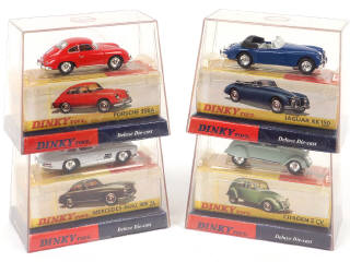 Lot 256 - DINKY TOYS (USA) (4)