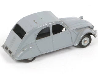 Lot 259 - DINKY TOYS (FRANCE) Série JUNIOR (1)