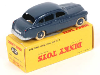 Lot 249 - DINKY TOYS (FRANCE) (1)