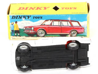 Lot 263 - DINKY TOYS (FRANCE) (1)