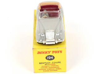 Lot 211 - DINKY TOYS (GB) (1)