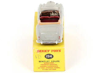 Lot 211 - DINKY TOYS (GB) (1)