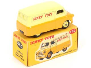 Lot 217 - DINKY TOYS (GB) (1)