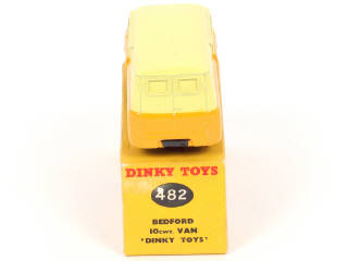 Lot 217 - DINKY TOYS (GB) (1)