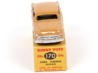 Lot 206 - DINKY TOYS (GB) (1)