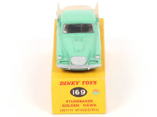 Lot 205 - DINKY TOYS (GB) (1)