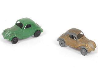 Lot 279 - DINKY TOYS (FRANCE) (2)
