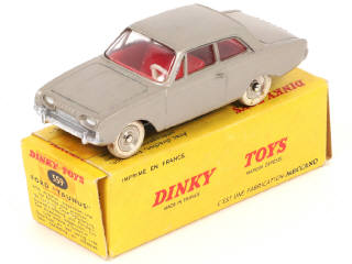 Lot 260 - DINKY TOYS (FRANCE) (1)