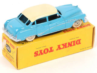 Lot 247 - DINKY TOYS (FRANCE) (1)