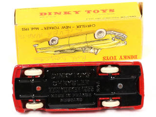 Lot 244 - DINKY TOYS (FRANCE) (1)