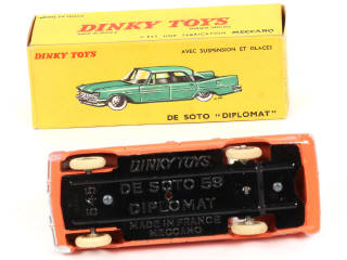 Lot 255 - DINKY TOYS (FRANCE) (1)