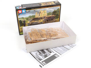 Lot 25 - TAMIYA (JAPON) (6)