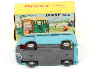 Lot 270 - DINKY TOYS (FRANCE) (1)