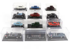 Lot 59 - DIVERS (12)