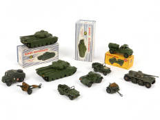 DINKY TOYS (10)