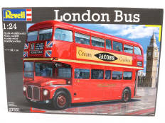 REVELL (ALLEMAGNE) (1)