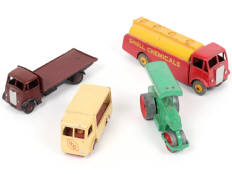 DINKY TOYS (GB) (4)