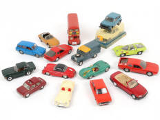 Lot 79 - DIVERS (16)