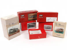 Lot 326 - DIVERS (7)