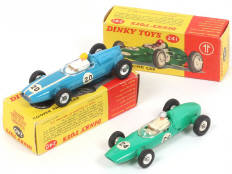 Lot 124 - DINKY TOYS (GB) (2)