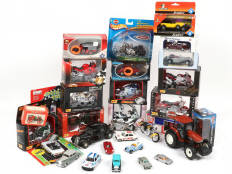 Lot 304 - DIVERS (30)