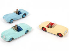 Lot 166 - DINKY TOYS (GB) (3)