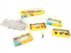 Lot 197 - CORGI TOYS (GB) (3)