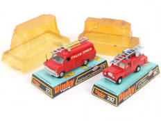 Lot 232 - DINKY TOYS (GB) (2)