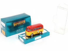 Lot 80 - AQUAVIT (FRANCE) (1)