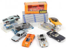 Lot 339 - DIVERS (10)