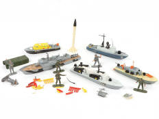 Lot 346 - DIVERS (15)